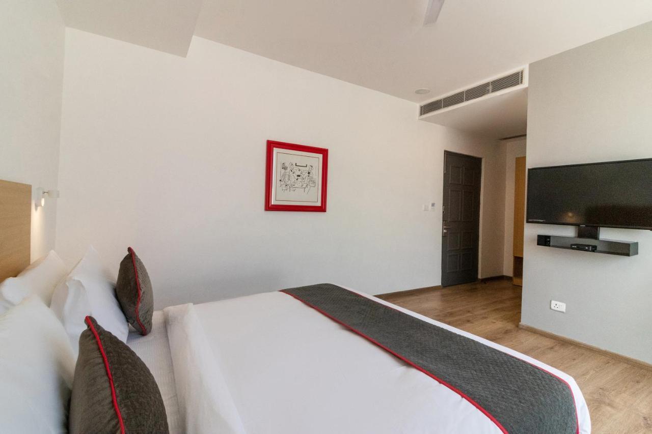 Oyo Townhouse 120 The Axis Hotel 3*